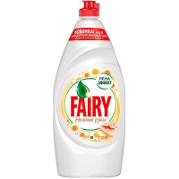 Средство для мытья посуды Fairy (Фейри) Нежные руки Ромашка и витамин Е, 900 мл
